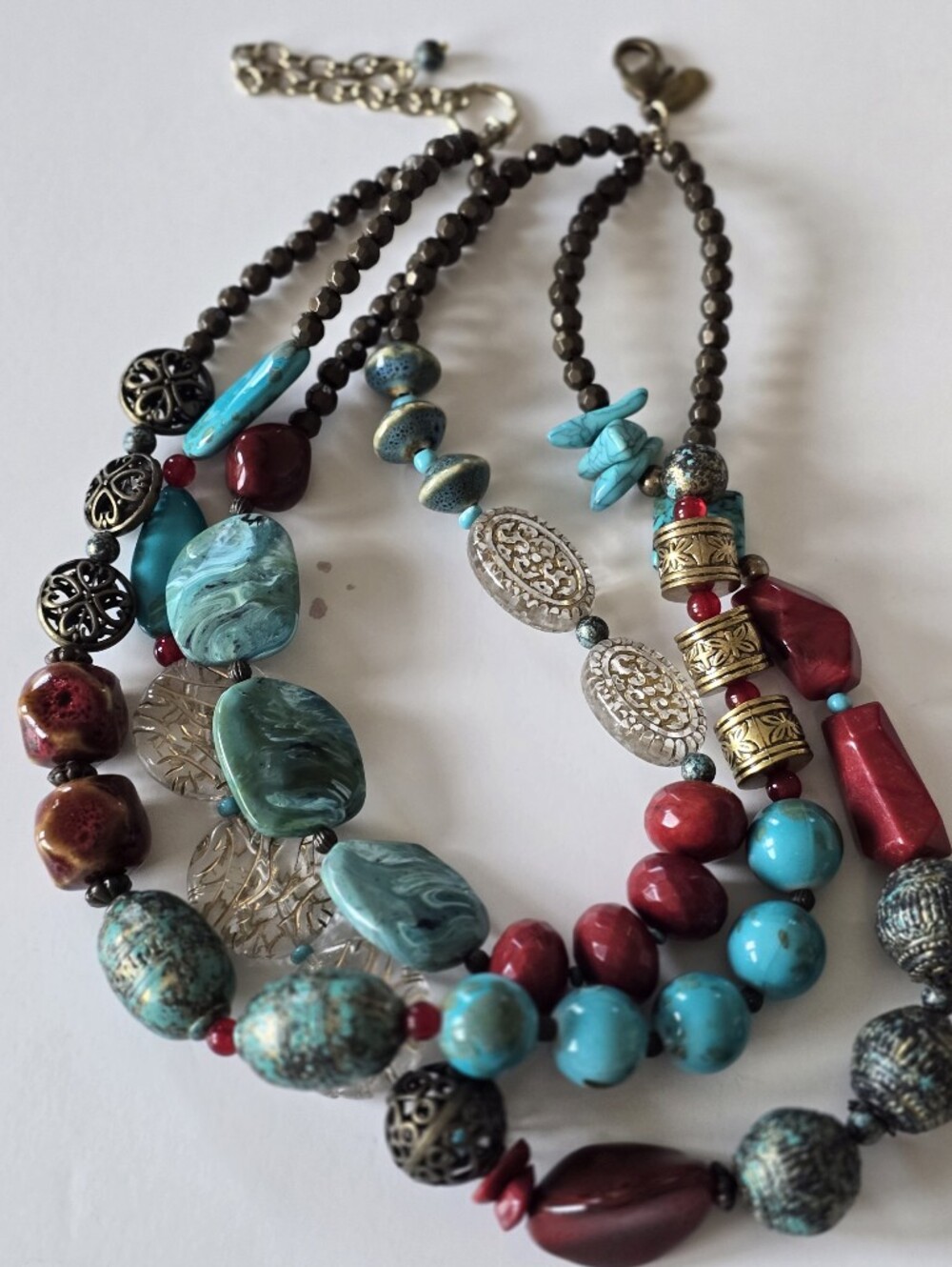 Treska Plastic Imitation Turquoise & Red Beaded Statement Necklace